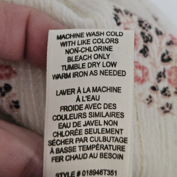 NWT La Vie Rebecca Taylor top with gold threading details size medium - Picture 13 of 14